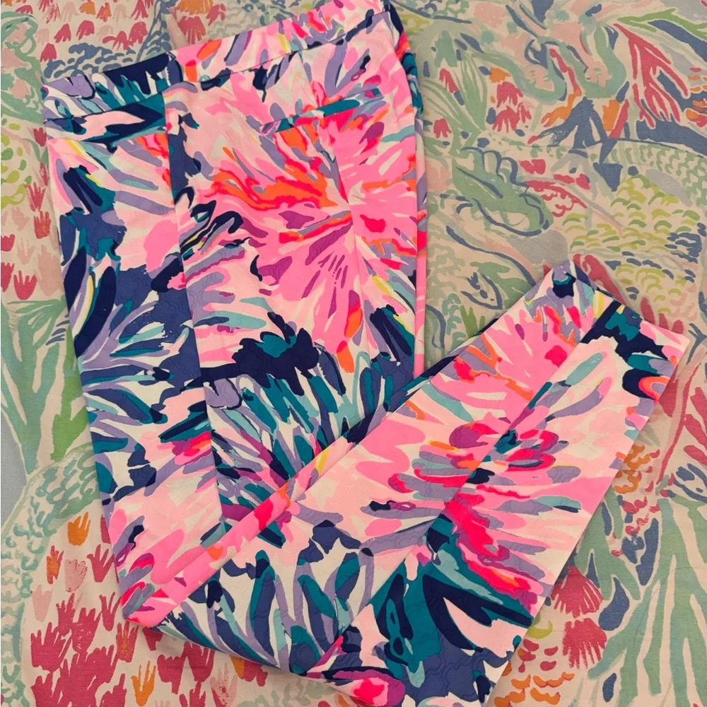 Like new- Lilly Pulitzer pants - Picture 1 of 7